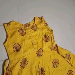 Pure Cotton Soft Material Sleeveless Gown Top
