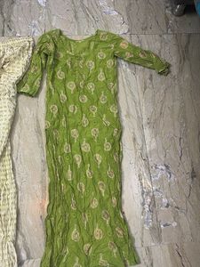 Green printed kurta with pants