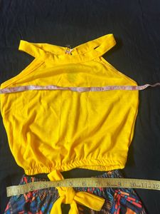 Girls' Two-Piece Outfit - Yellow &amp; Patterned