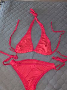 red halter neck non padded Bikini Set