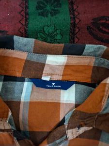 Checked Shirt with Fringed Hem