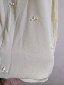 Chic Cream Embroidered Sleeveless Top