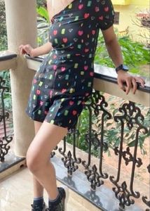 Chic One-Shoulder Jumpsuit with Heart Print