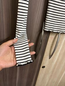 39 H&amp;M STRIPPED LONG SLEEVES