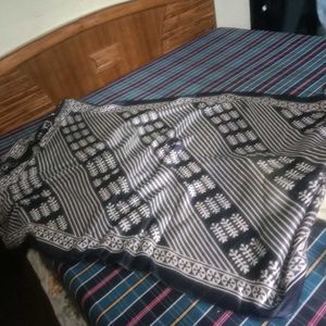 ComBoTjori Black Kurta Duppata And Yellow Dress