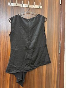 Chic Sleeveless Black Wrap Top