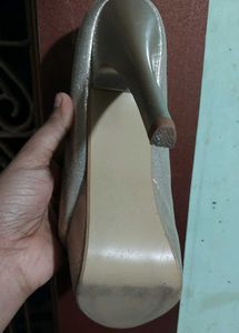 Elegant Metallic 5 inches Heels