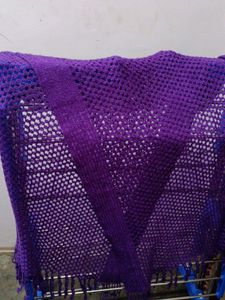 Woolen Fancy Shall Or Stall Purple Colour Good Quality Medium Warm .
