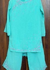 Vintage Sea Green Y2k Embroidered Kurta Set 🩵