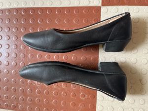 Classic Black Ballerina Flats