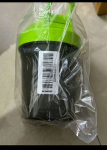 600ml Or 300ml Oziva  Shaker