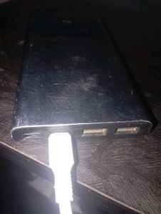 power bank working,one side working air pods