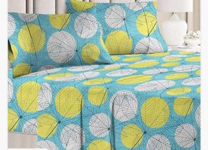 Vibrant Leaf Print Bedding Set