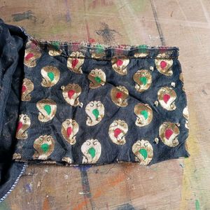 Embellished Kurta with Paisley Print