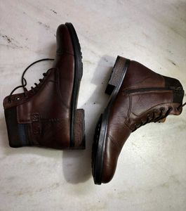 🆕Red Tape Leather Ankle Length Boots for Men