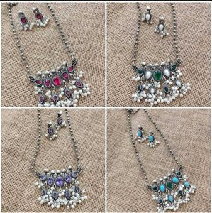 Necklace &amp; Earring Set
