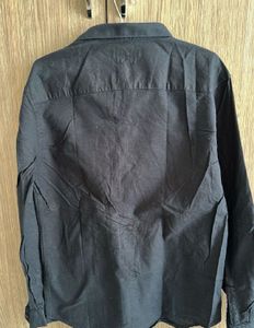 Men's Dark Blue Button-Up Shirt