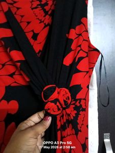 Chic Red &amp; Black Floral Print Beach Dress