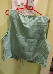 Shein Sleeveless Front Tie Up Top