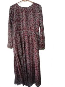 Elegant Paisley Print Maxi Dress