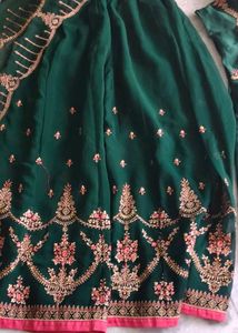 Elegant Emerald Green Kurta Set