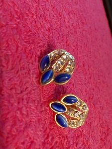 Brand New Gold Coloured Blue And White Stoned Stud