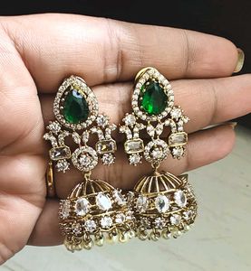 Stunning Emerald Jhumka Earrings