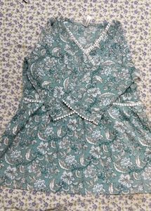 Beautiful Floral Print Kurta Set