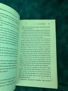 Subtle Art of Not Giving a F*ck - Self Help Book