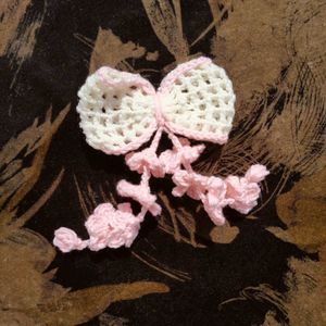 Crocheted Bow Hair Clip