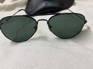 Ray-Ban Aviator Sunglasses with Case