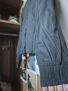 cropped windbreaker by converse