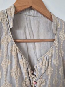 Ivory and pink pure chanderi sleeveless kurti