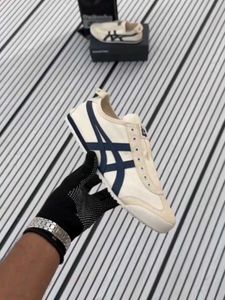 Onitsuka Giris n Boys
