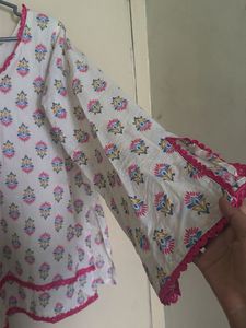 Farshi White Printed Kurta with Pink B