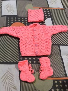 Handmade Crochet Baby Set new wollen