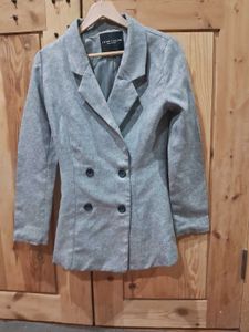 Chic Double-Breasted Blazer