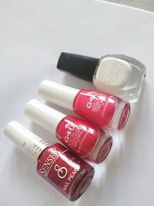 4- Combo Nail Polish Set 💅