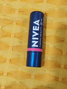 NIVEA SPF 30 Lip & Cheek Tint Balm