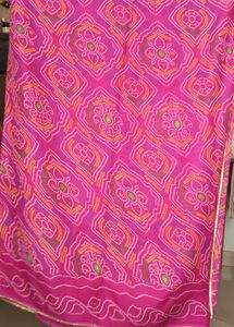 Vibrant Pink Bandhani Saree