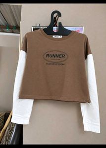 Brown &amp; White Colorblock Long Sleeve sweatshirt