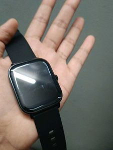 Black Smart Watch at 1199