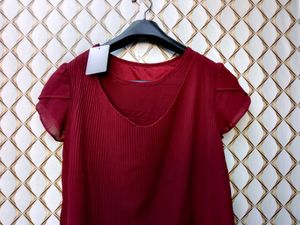New With Tag Ruffled Double Layer Rust Top