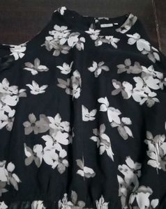 fish cut floral top