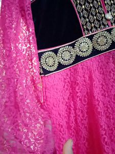 💗Gorgeous Pink Anarkali Kurta( 3 piece set)