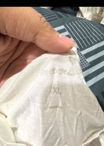 Reebok Gym wear White "Last Clean Shirt" Graphic T