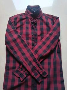 Never worn Men's Red & Black Checkered Shirt