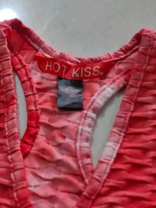 Hot Kiss Red Tank Top Size Small Tie