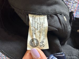 Women Black Jeans with Detail