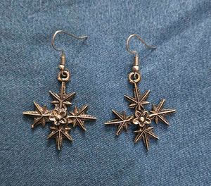 snowflake starbust earrings